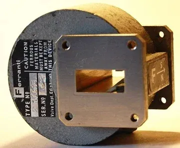 waveguide isolator